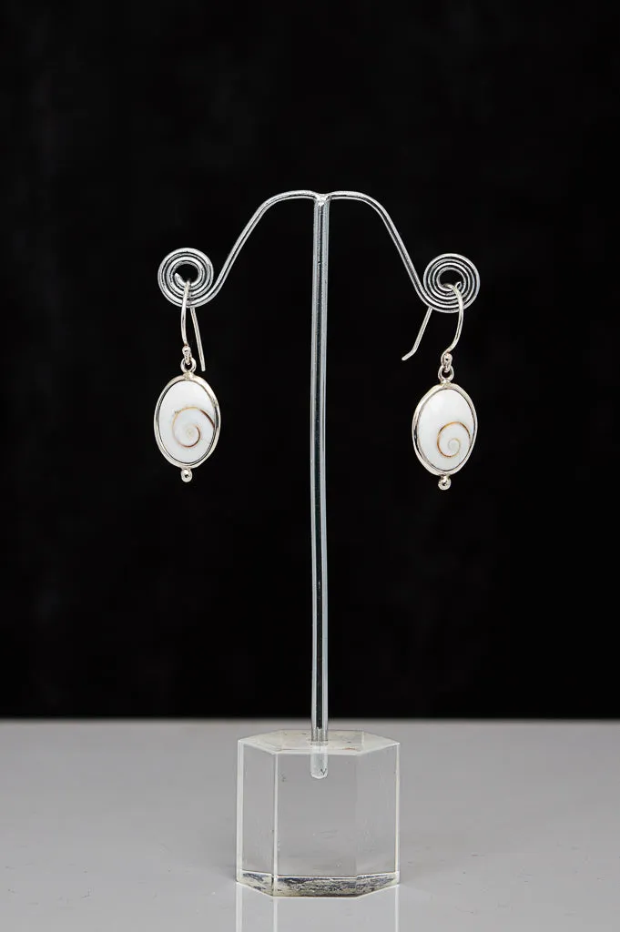 0014 round shell earrings