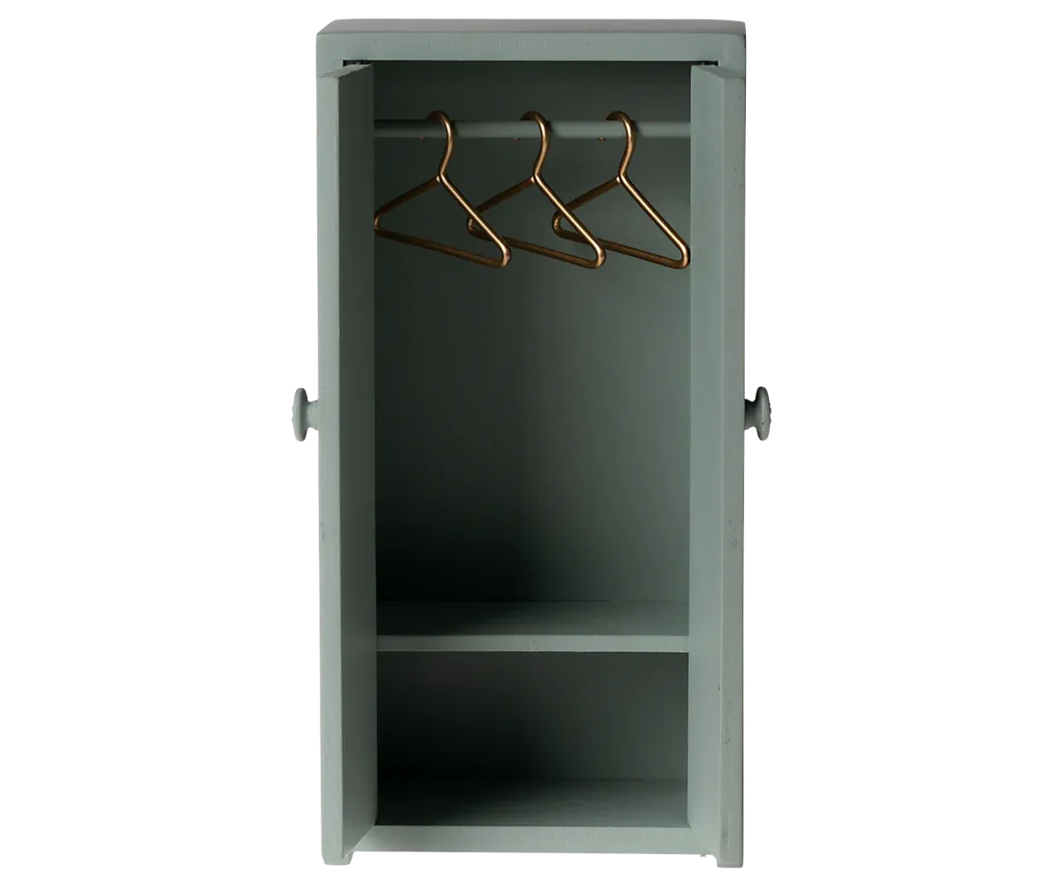 Closet, Mouse in Soft Blue