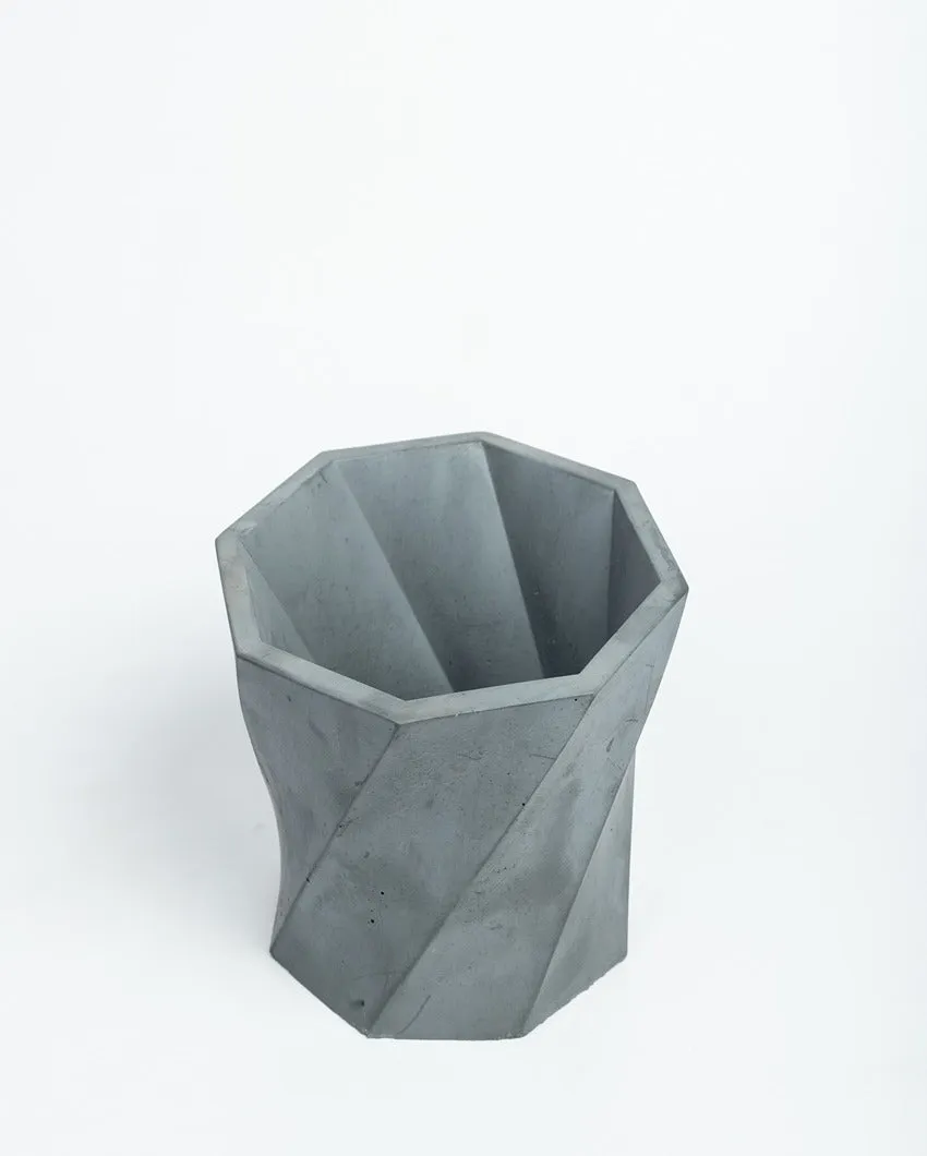 Large Elegant Design Dyoct Concrete Planter |