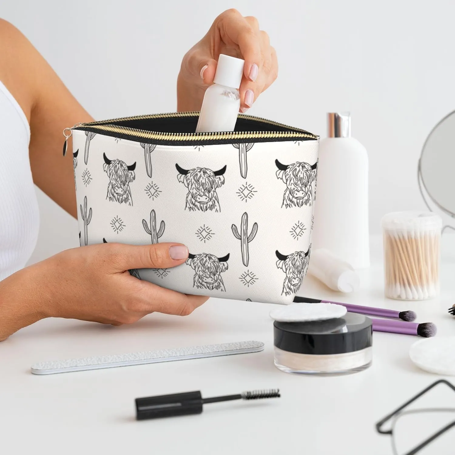 Leather Makeup Bag Travel Cosmetic Bag Small Makeup Bag for Women,Toiletry Bag Accessories Organizer-Western Yak