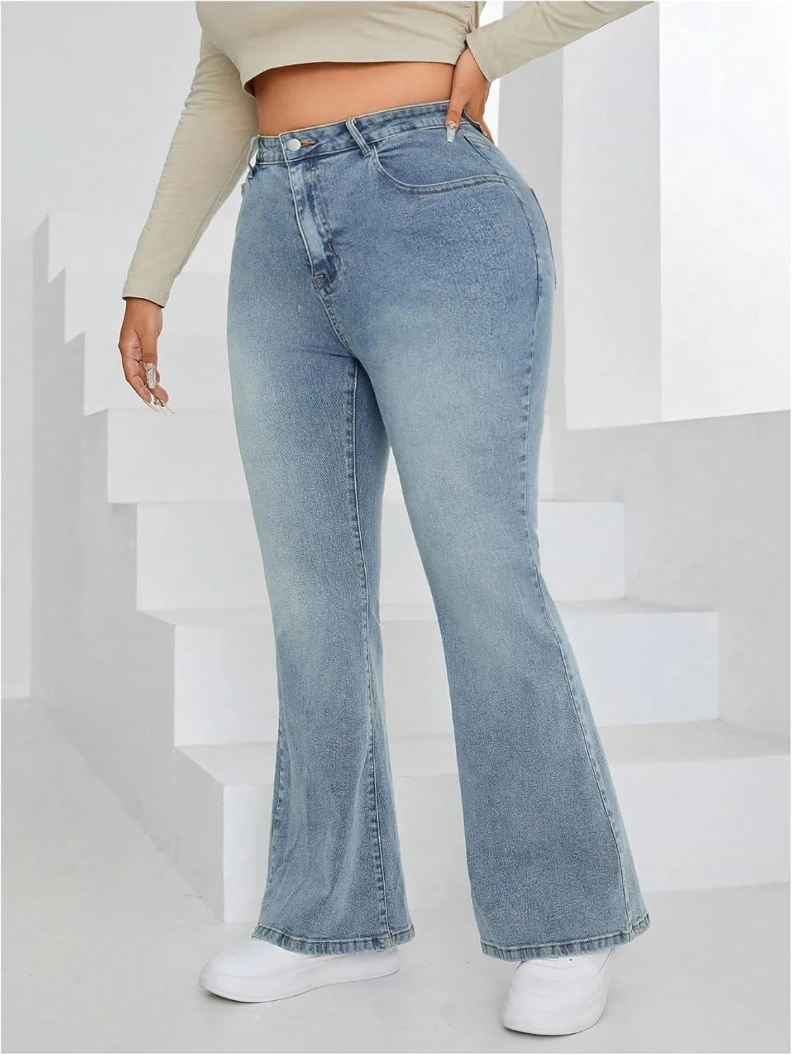 MakeMeChic Women's Plus Size Flare Jeans Bell Bottom Flare Long Denim Pants Y2K Trousers with Pocket