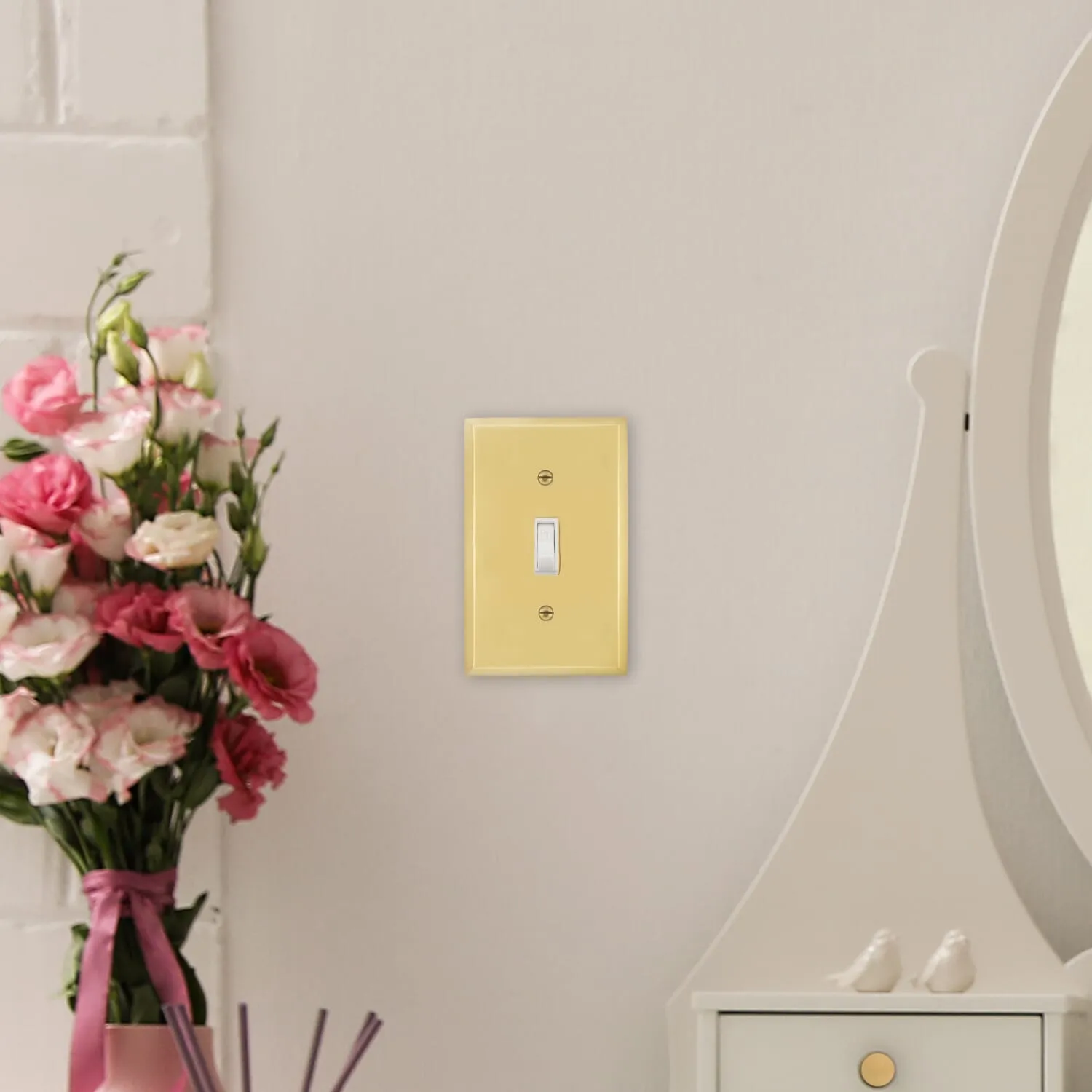 New York Switch Plate with Single Toggle in Unlacquered Brass