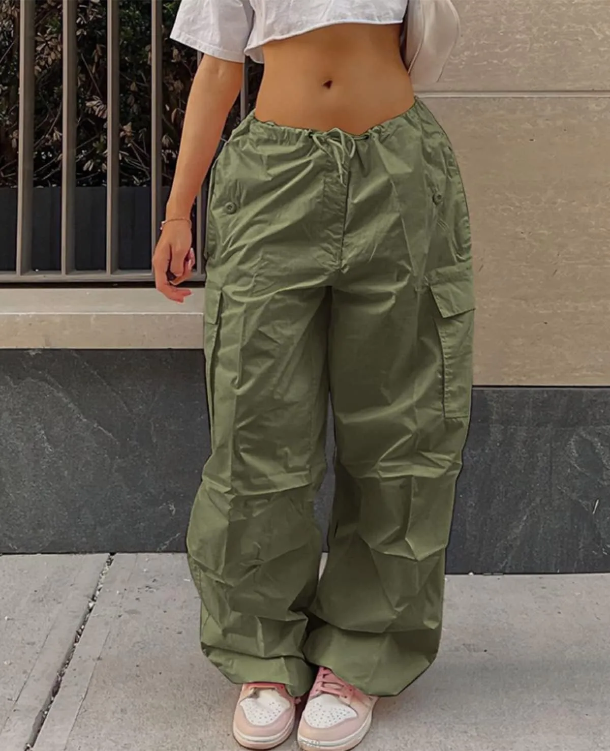 Neyaolk Parachute Pants for Women, Cargo Pants Women Baggy, Y2K Low Waist Wide Leg Baggy Relaxed Jogger Pants