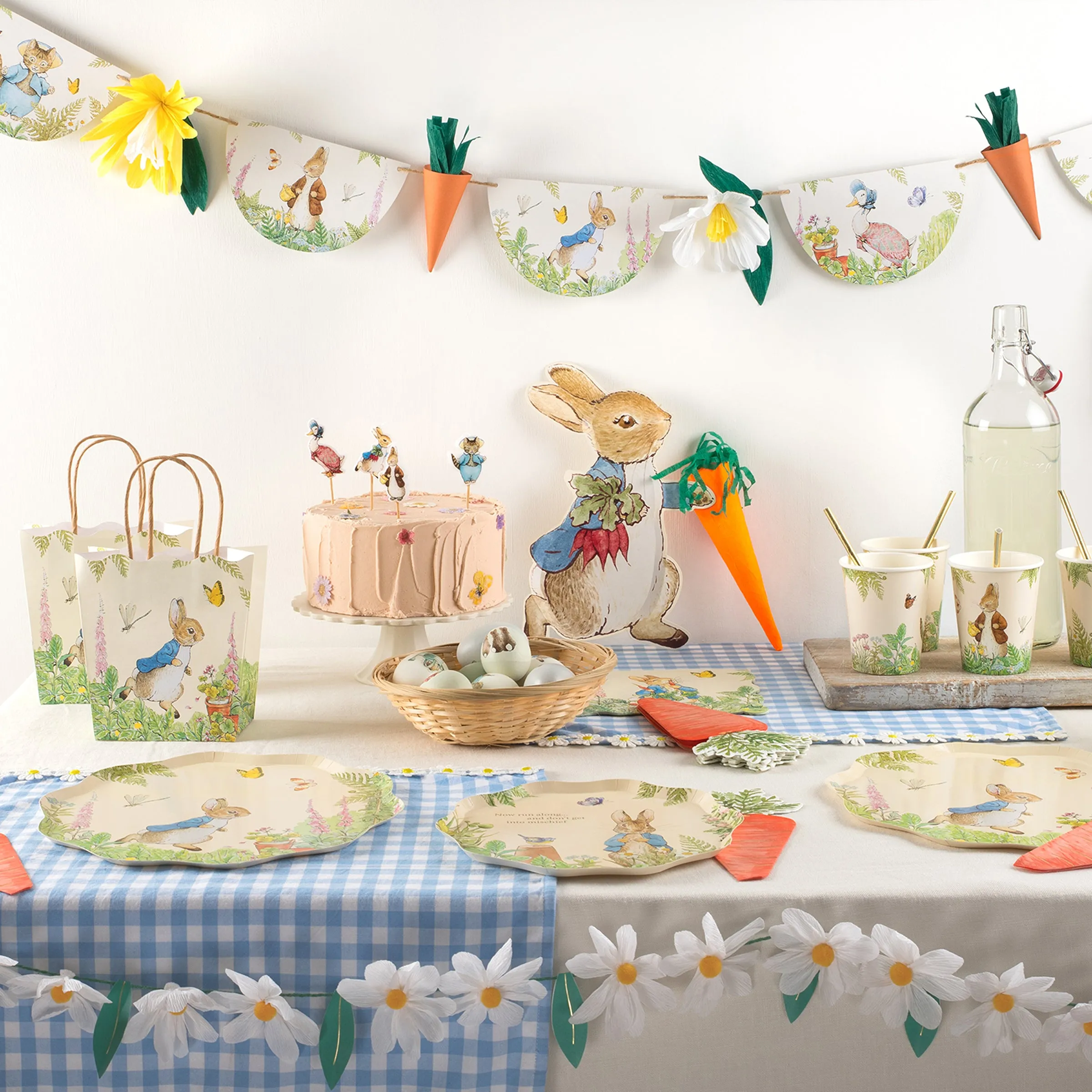 Peter Rabbit™ In The Garden Dinner Plates (x 8)