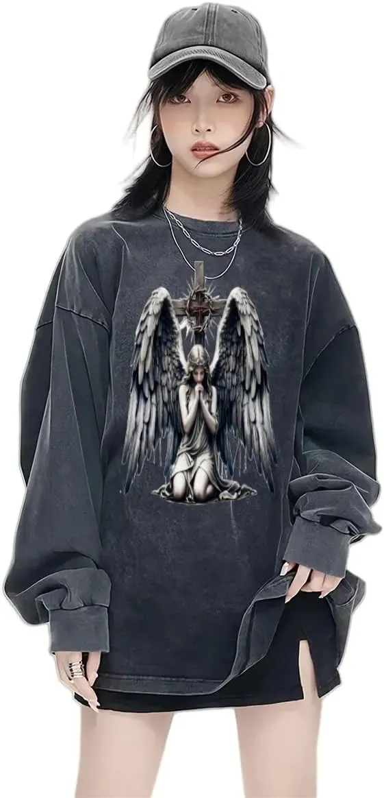 Praying Angel with Wings Vintage Long-Sleeved Denim Jacket Shirt Men's Round Neck Sports T-Shirt