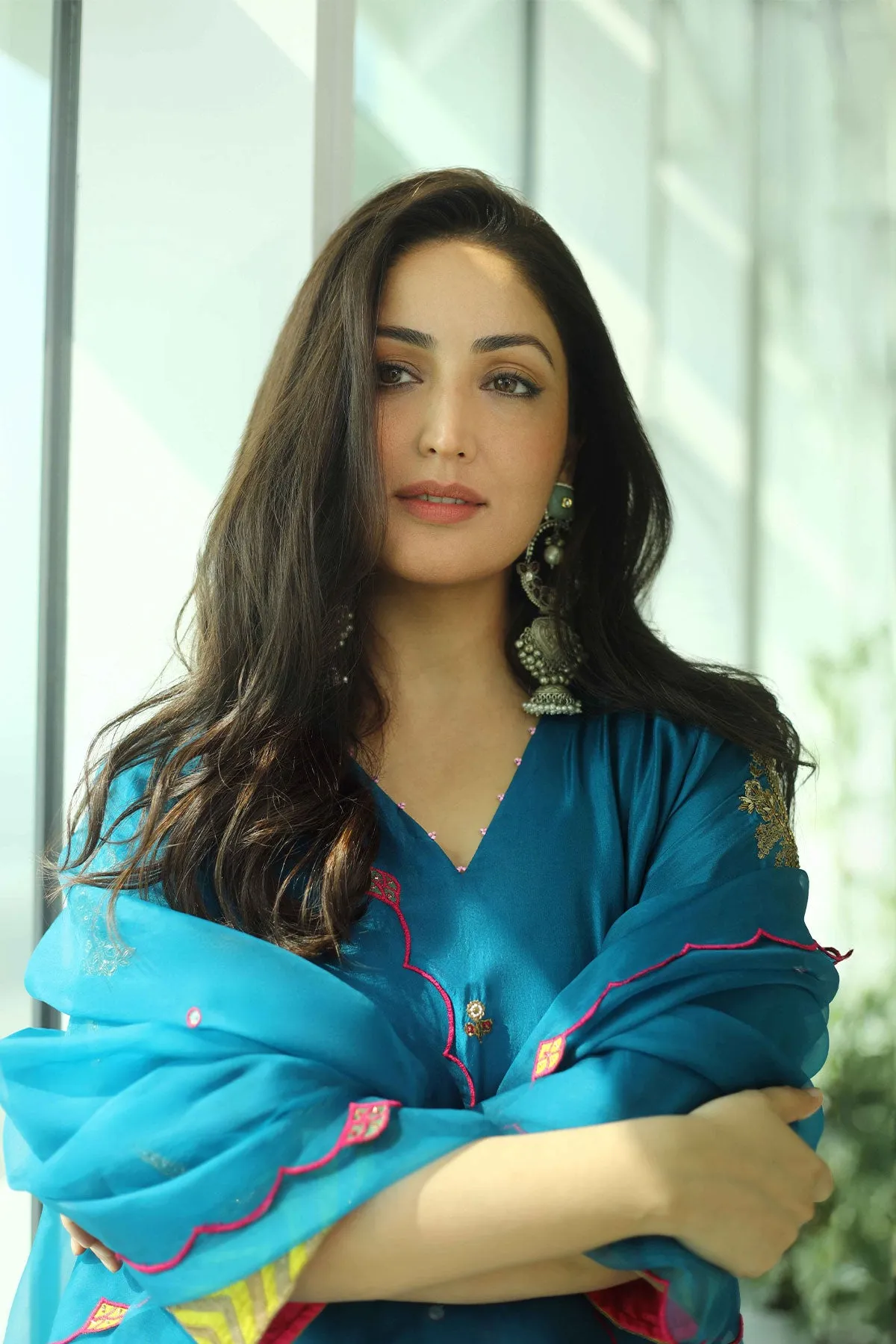 Yami Gautam Teal Blue Silk Booti Kaftan Kurta Set