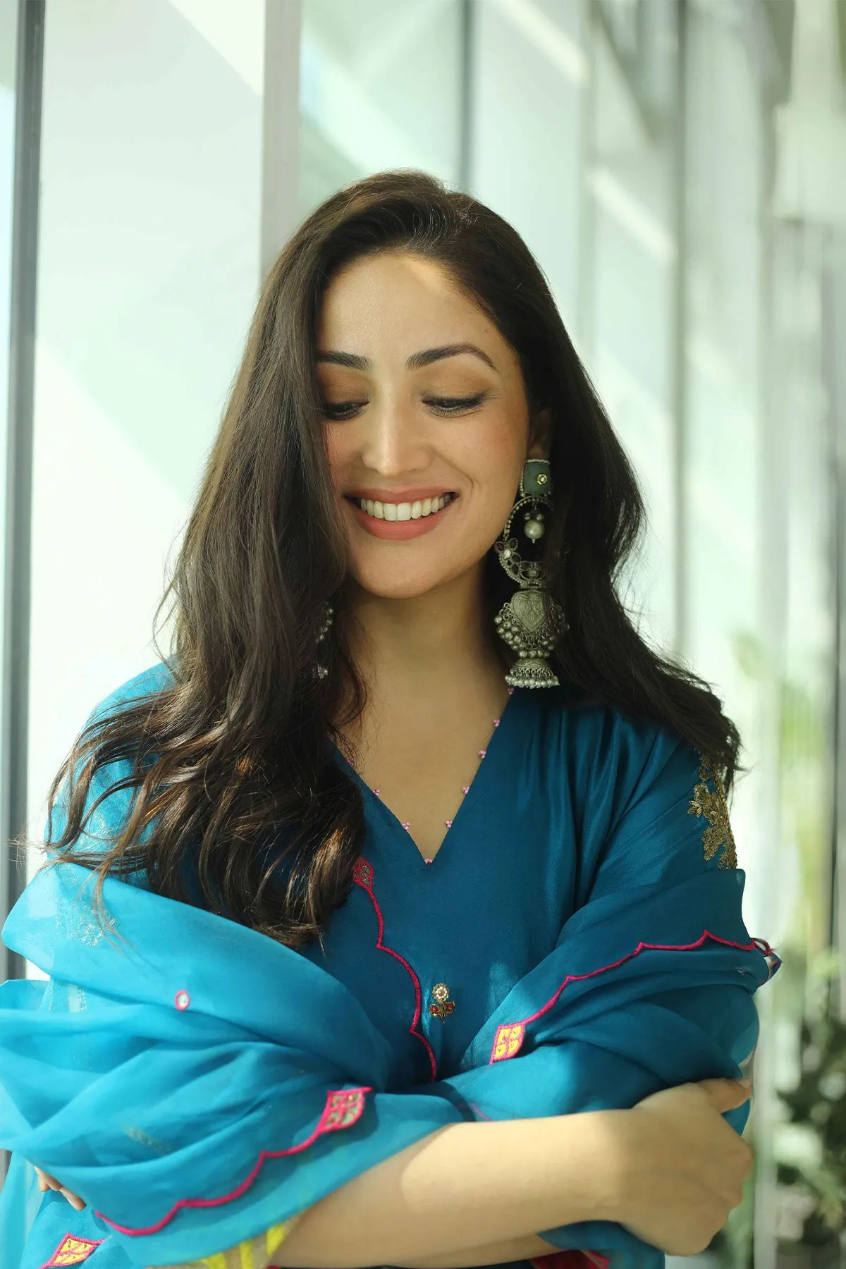 Yami Gautam Teal Blue Silk Booti Kaftan Kurta Set